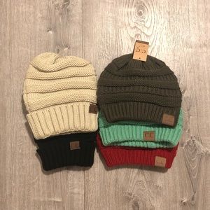 Bundle of 5 CC beanies